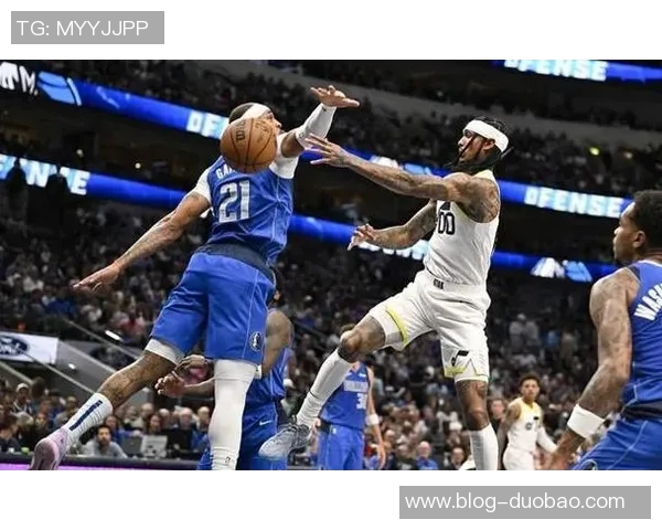 文班上半场火力全开独行侠三分球惨遭压制创下惊人对比